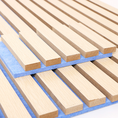 De Muurcomité van WPC Houten de Latjes Antikras van het Gecanneleerde Muur Akoestische Traliewerk